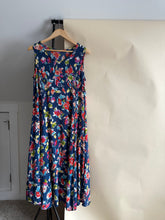 Load image into Gallery viewer, Vintage Gauzy Floral Dress (Sized L)