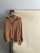 Load image into Gallery viewer, Ribbed Knit Collared Sweater (Sized M/L)