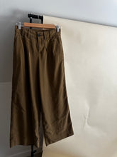 Load image into Gallery viewer, Relaxed Fit Pleated Trousers (Sized 28&quot; Waist)