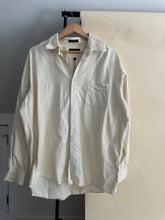 Load image into Gallery viewer, Vintage Softened Cotton Buttondown