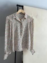 Load image into Gallery viewer, Floral Printed Blouse
