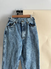 Load image into Gallery viewer, Vintage Acid Wash Denim (Sized 26.5&quot; Waist)