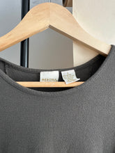 Load image into Gallery viewer, Vintage Stretch Tank