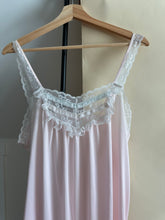 Load image into Gallery viewer, Vintage Nightgown (Sized M/L)