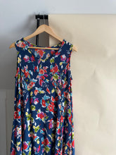 Load image into Gallery viewer, Vintage Gauzy Floral Dress (Sized L)