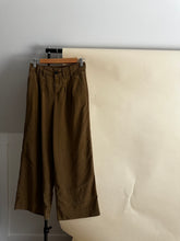 Load image into Gallery viewer, Relaxed Fit Pleated Trousers (Sized 28&quot; Waist)