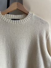 Load image into Gallery viewer, Vintage Wool Blend Sweater (Sized S/M)