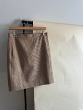 Load image into Gallery viewer, Vintage Wool Houndstooth Skirt (Sized 30&quot; Waist)