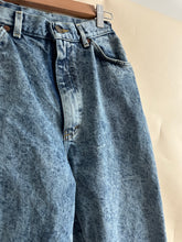 Load image into Gallery viewer, Vintage Acid Wash Denim (Sized 26.5&quot; Waist)