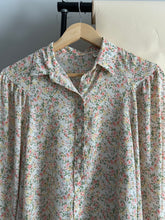 Load image into Gallery viewer, Floral Printed Blouse