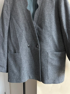 Vintage Wool Blend Blazer (Sized M/L)