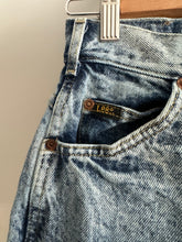 Load image into Gallery viewer, Vintage Acid Wash Denim (Sized 26.5&quot; Waist)