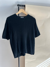 Load image into Gallery viewer, Vintage Crewneck Knit Sweater (Sized M/L)