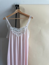 Load image into Gallery viewer, Vintage Nightgown (Sized M/L)
