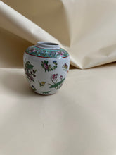 Load image into Gallery viewer, Vintage Hand Painted Ceramic Bud Vase