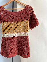 Load image into Gallery viewer, Vintage Handmade Crochet Top (Sized M)