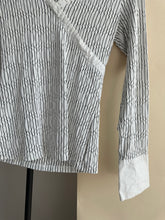Load image into Gallery viewer, Pleated Collared Blouse