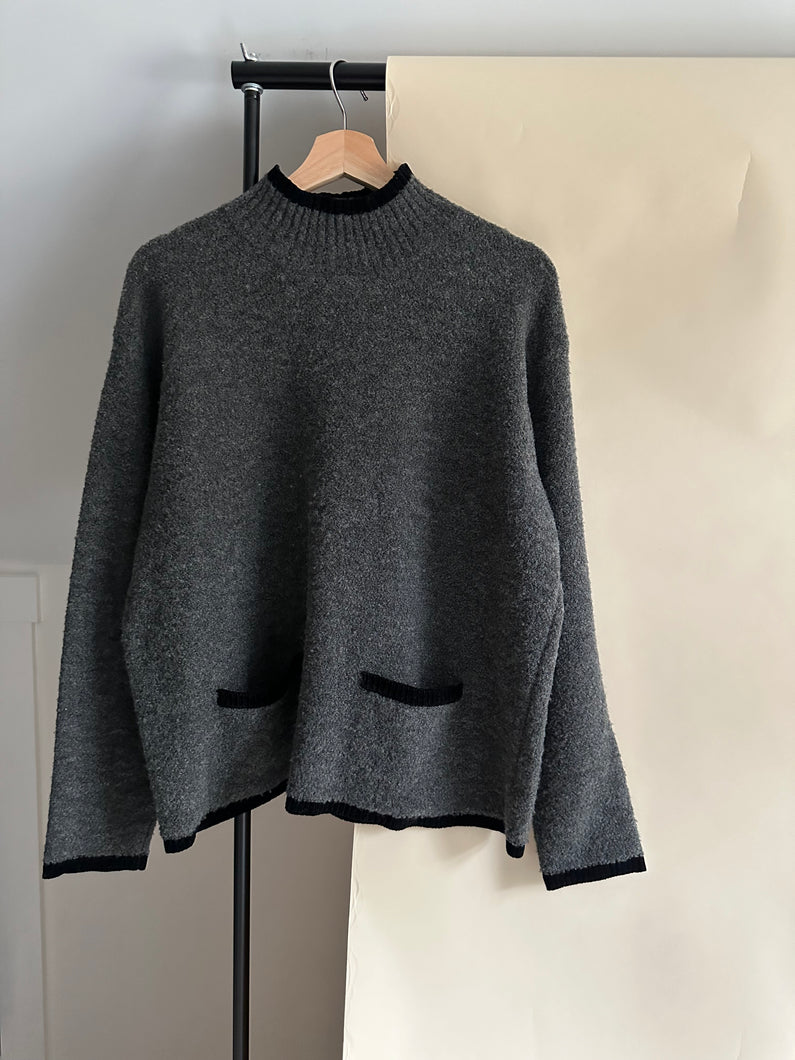 Vintage Wool Blend Boucle Sweater (Sized M/L)