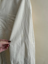 Load image into Gallery viewer, Vintage Softened Cotton Buttondown