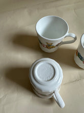 Load image into Gallery viewer, Set of 3 Vintage Corning Christmas Mugs (Rare!)