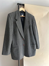 Load image into Gallery viewer, Vintage Houndstooth Wool Blend Blazer (Sized S-L)