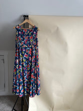 Load image into Gallery viewer, Vintage Gauzy Floral Dress (Sized L)