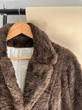 Load image into Gallery viewer, Vintage Faux Fur Brushed Coat (Sized S/M)