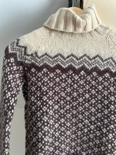 Load image into Gallery viewer, Vintage Wool Turtleneck (Sized XS/S)