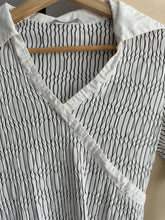 Load image into Gallery viewer, Pleated Collared Blouse