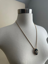 Load image into Gallery viewer, Vintage Pendant Necklace