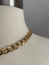 Load image into Gallery viewer, Vintage Gold Chain Necklace