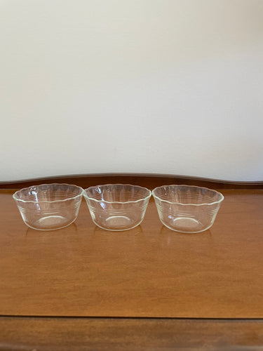 3 Vintage Pyrex Bowls