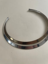 Load image into Gallery viewer, Vintage Two Tone Cuff Necklace